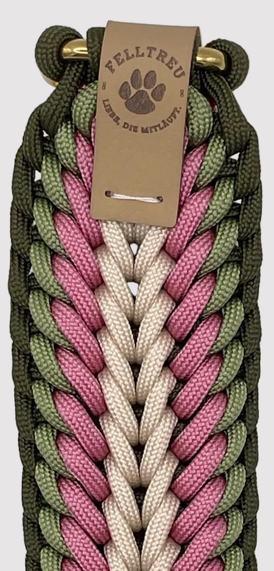 Geflochtenes Halsband "Seerose"