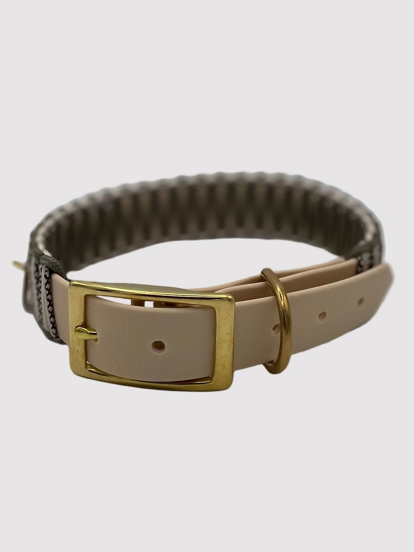Gewickeltes Halsband "Sand"